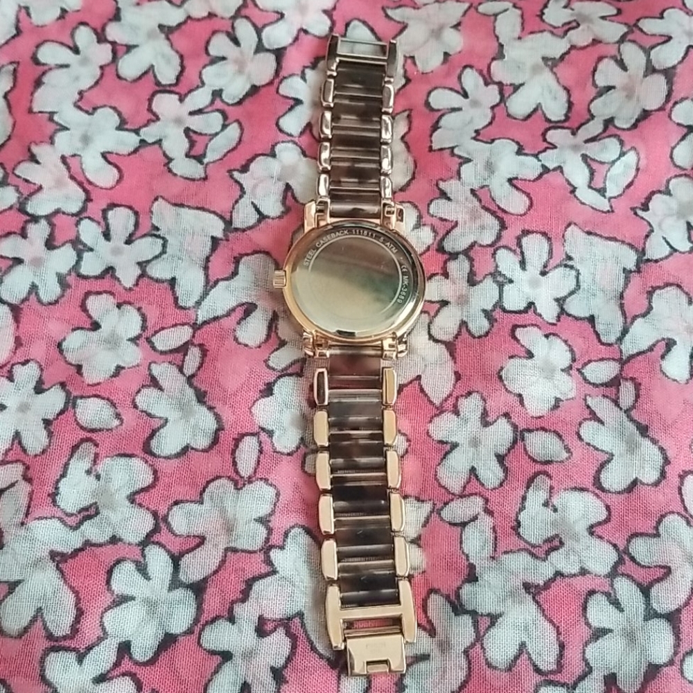 Barely Worn Michael Kors Mk Tortoise Shell Watch! - image 6